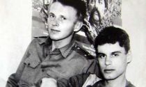 Сергей Дмитриев со сменщиком. 