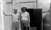 Ст. л-т Хабибулин и пр-к Колбинцев на рабочем месте 1988г. 